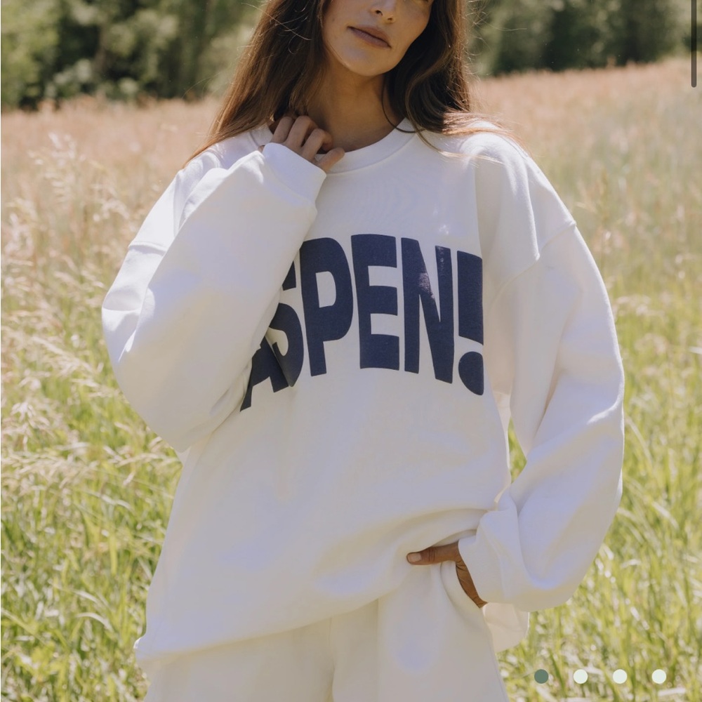 NWT Daily Drills Aspen! Oversized Crew